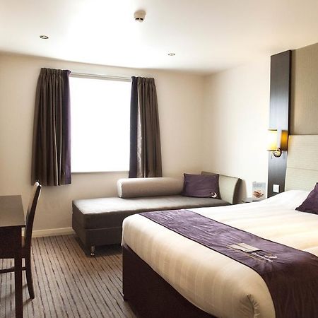Premier Inn Dundee North 외부 사진
